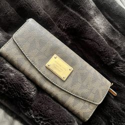 Mk Wallet 