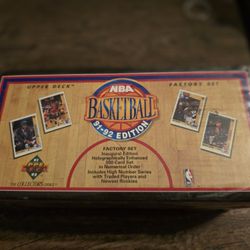 New Sealed Upperdeck 91-92 Basketball Factory Set