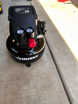 Shop Husky
3 Gal. 120 PSI Portable Electric Oil-Free Light Duty Pancake Air Compressor with Fold Down Handle and 1-Quick Coupler