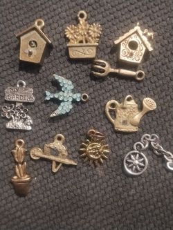 Med Spring Garden Theme Charms 