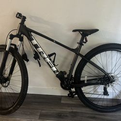 Trek Marlin 4 Gen 2 
