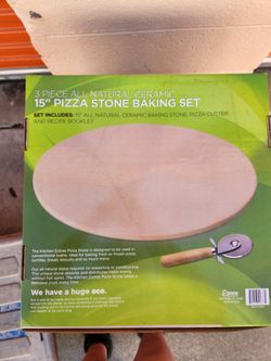 Pizza stone baking set