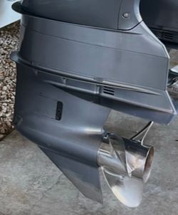2011 Yamaha F350 V8 Counter rotating Lower Unit