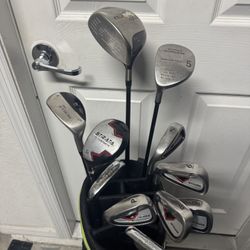 Lefty Callaway Strata Golf Clubs Set