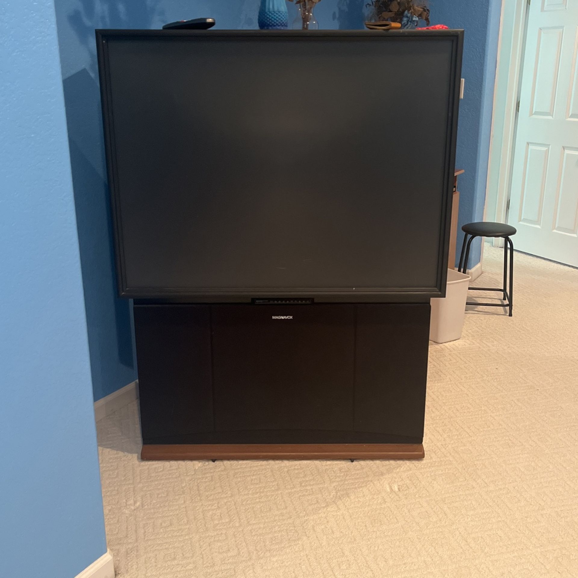 1997 Magnavox Projection TV 52” Screen