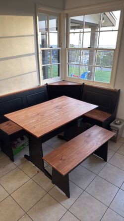 Breakfast nook dining table