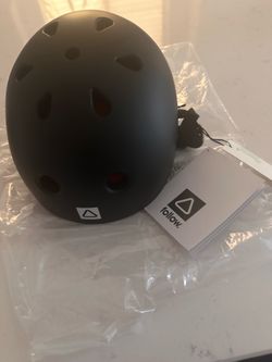 Follow Helmet