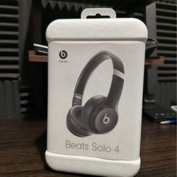Beats Solo 4 Wireless Headphones BRAND NEW