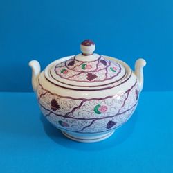 Wedgwood Of Etruria & Barlaston T455 M Strawberry Grapes Sugar Pot England.