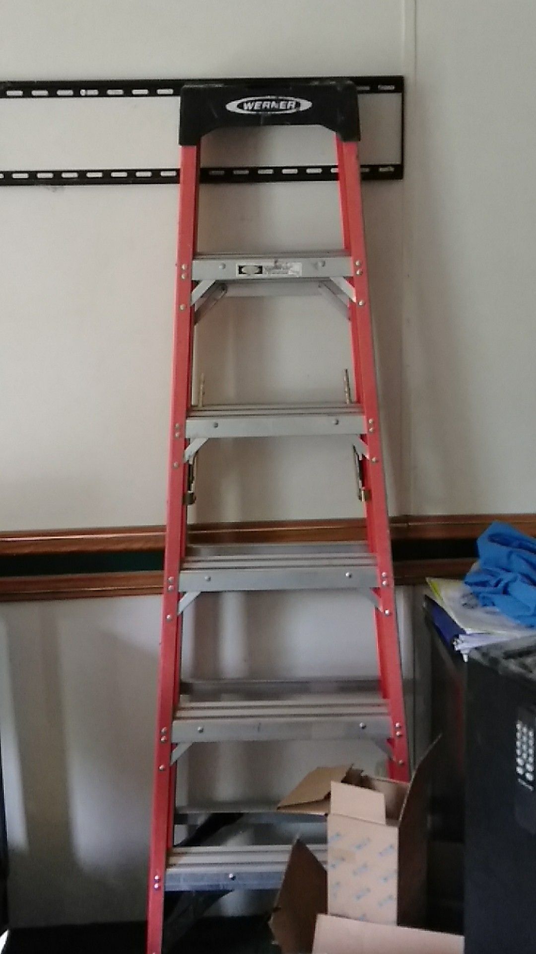 6' ladder like new