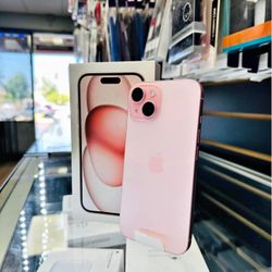 iPhone 15 Pink