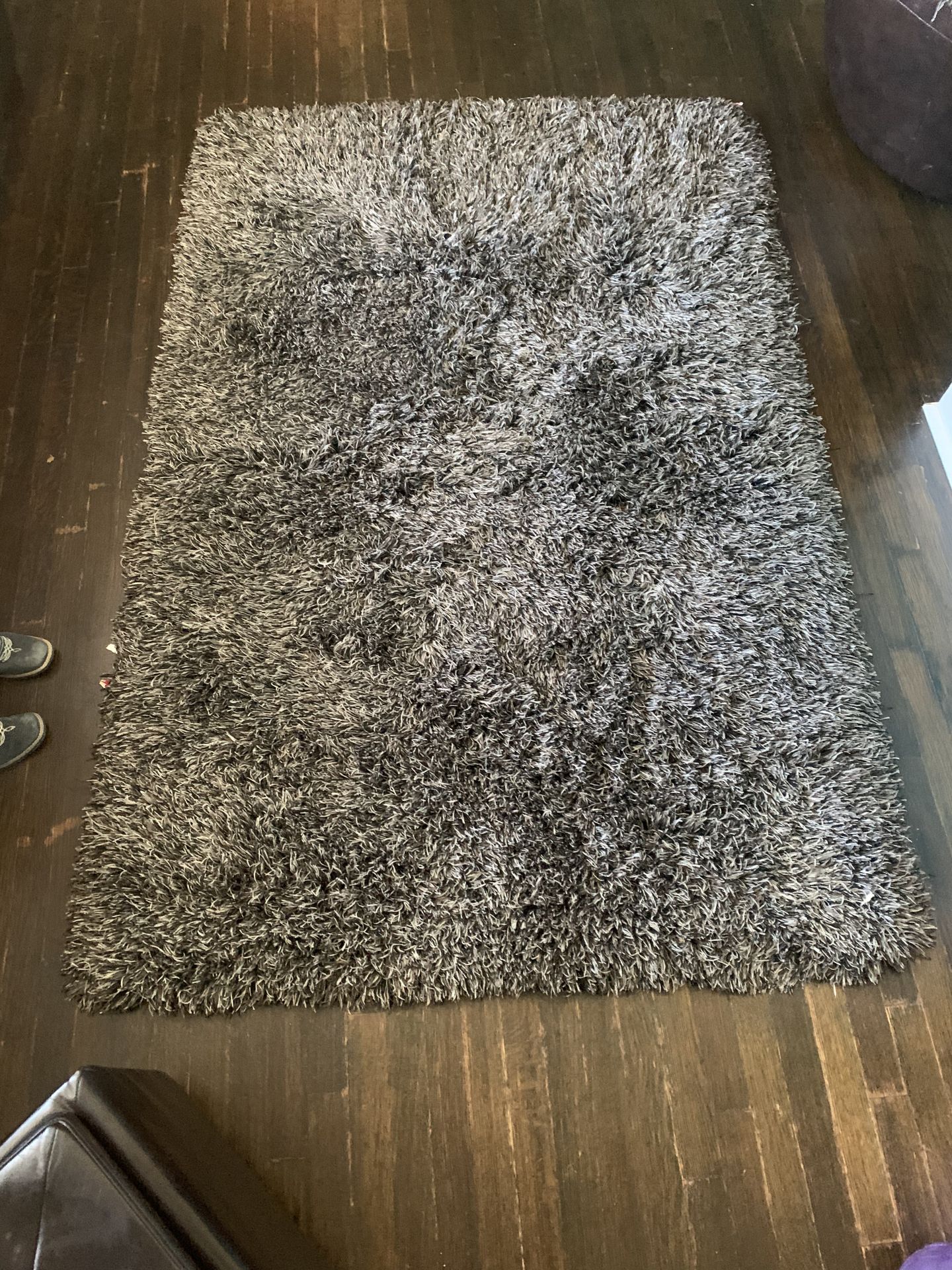 Shaggy rug