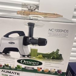 Omega Juicer 