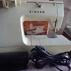 Singer Sewing Machine