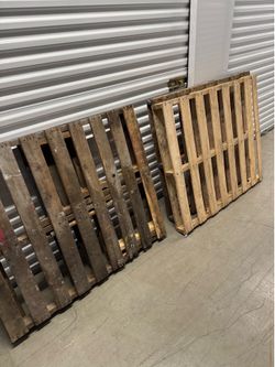 Free wood Pallets