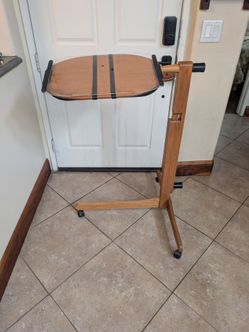 "Reader's Window" adjustable rolling book stand / laptop tray table