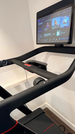 Peloton Tread Treadmill with HD Touchscreen