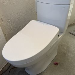 TOTO Toilet 
