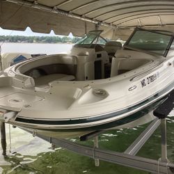 2003 Four Winns Funship