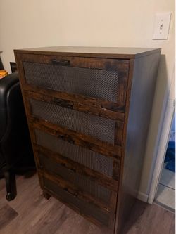 Small 5 drawer dresser