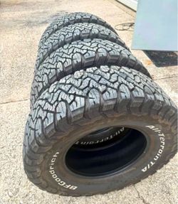 285-70-17 Bfgoodrich All Terrains tires
