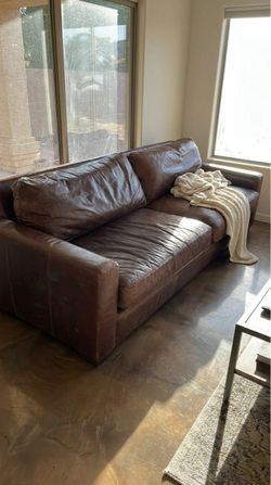 Free delivery restoration hardware Maxwell leather couch