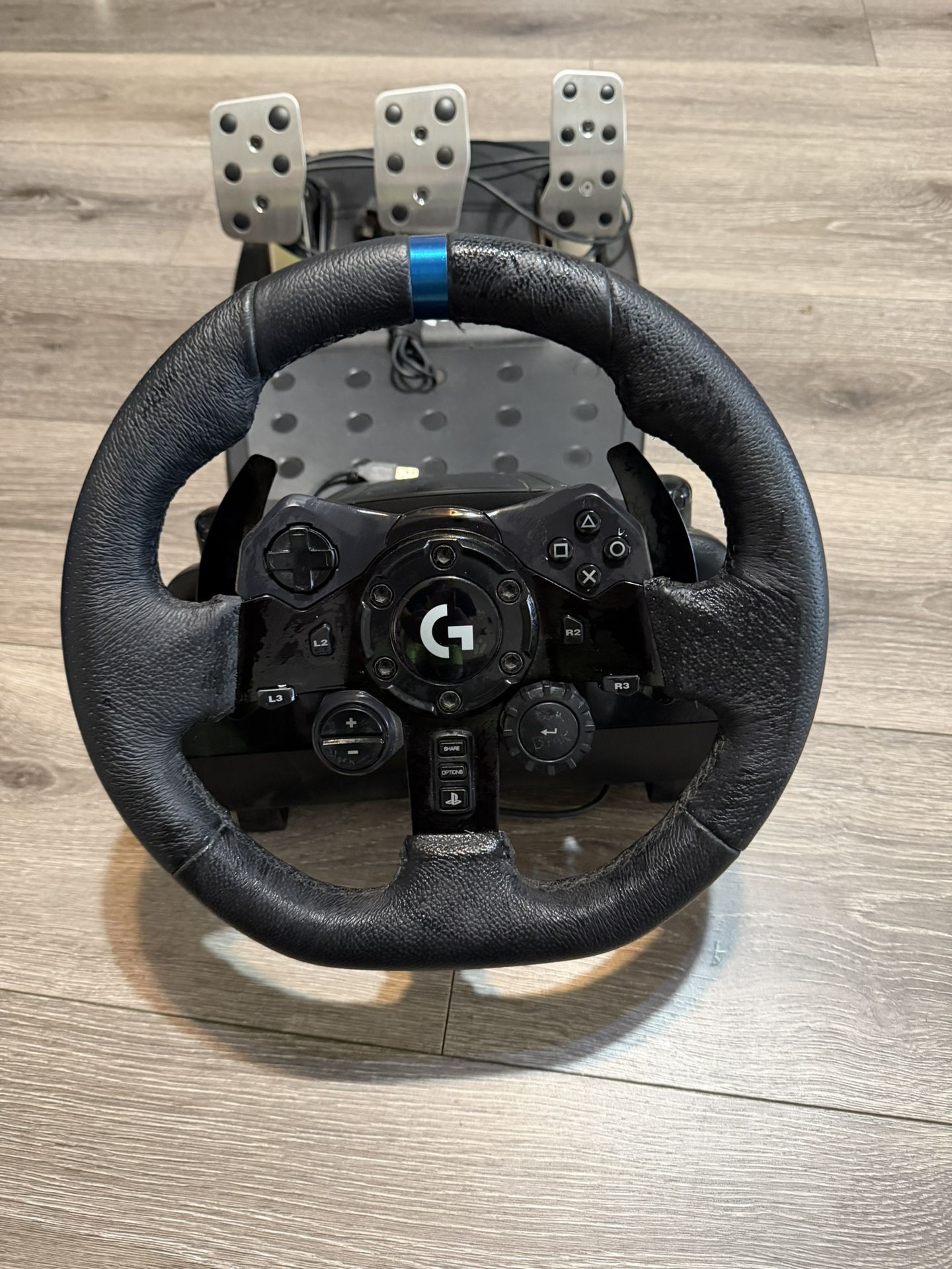 Logitech G923 Racing Wheel and Pedals, TRUEFORCE