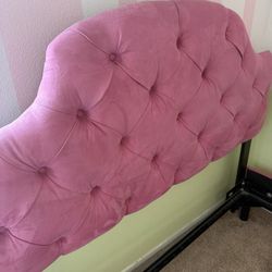 ******FREE****** Beautiful Pink Head Board
