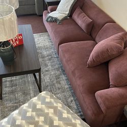 🚨STORE CLOSING SALE🚨 EVERYTHING MUST GO! BRAND NEW SOFA!