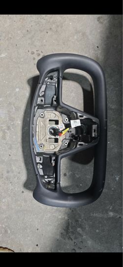 Tesla steering wheel