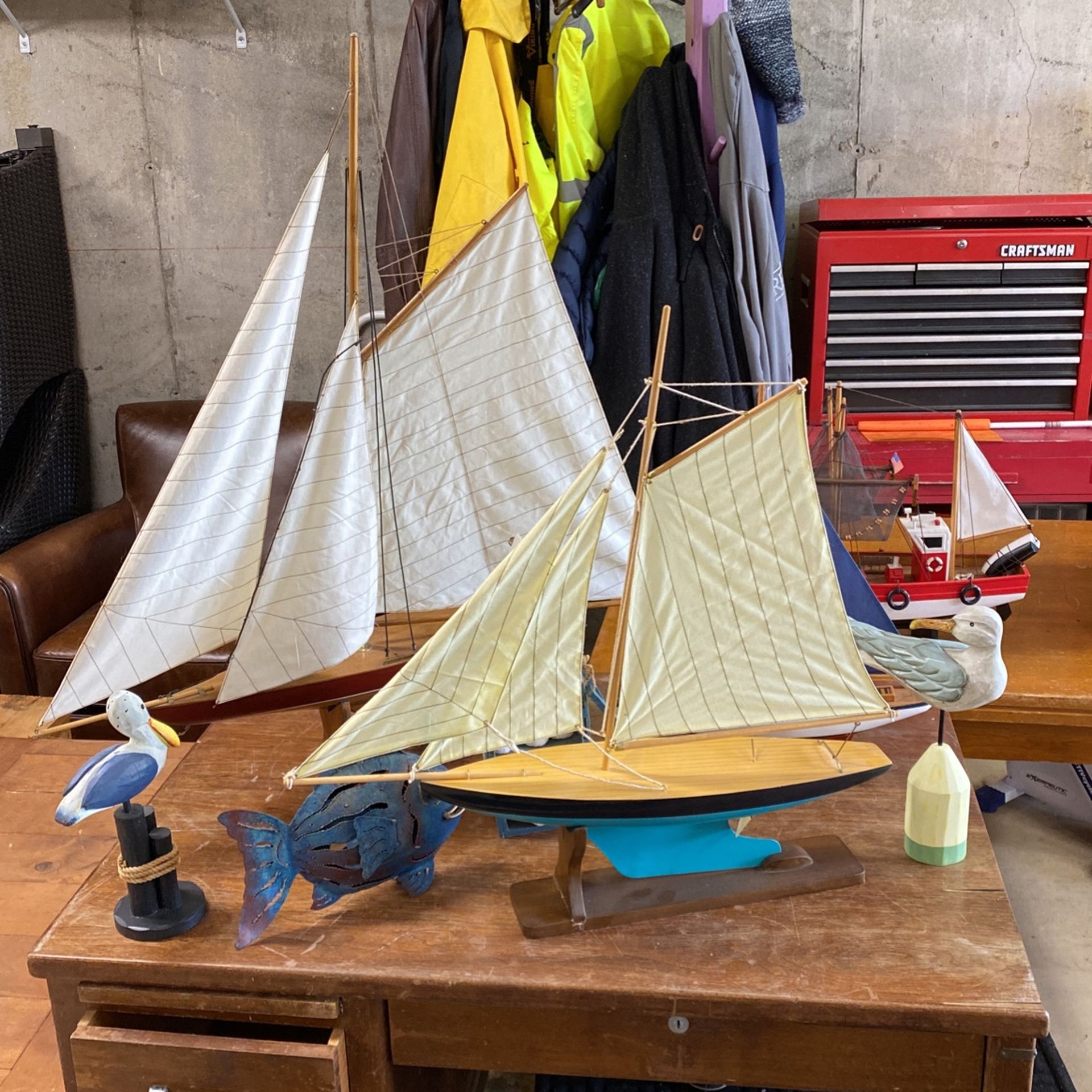 Photo Wooden Sail Boat And Beach Themed Home Decor