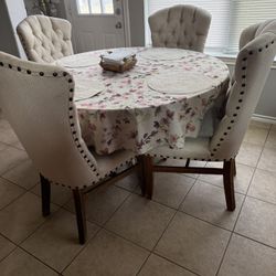 Dinning Table /Mesa De Comedor 