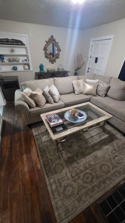 Like new-Large Sectional couch set