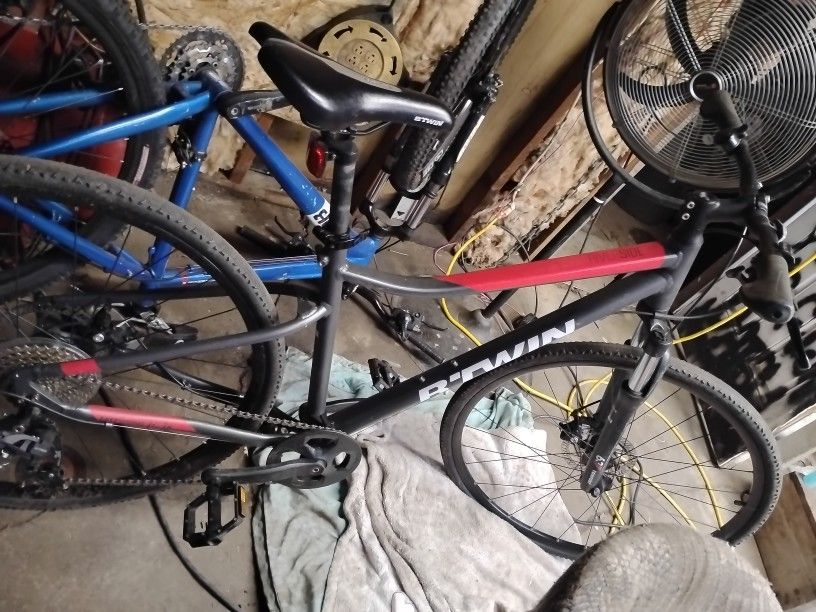 Btwin Mountain Bike