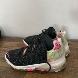 LeBron 18s ( Basketball Shoes)
