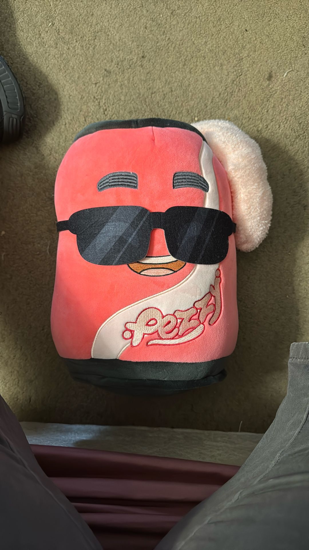 Pezzy Youtooz Plushie
