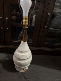 Underwriter Laboratories Portable Lamp Ceramic Lamp