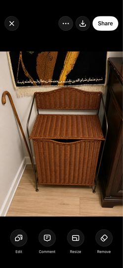 Wicker Storage Bench with Hidden Storage – Excellent Condition