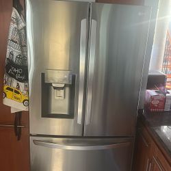 Lg Refrigerator Need To Sell