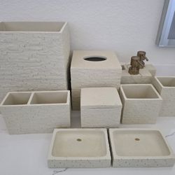 Bathroom Accessories Set