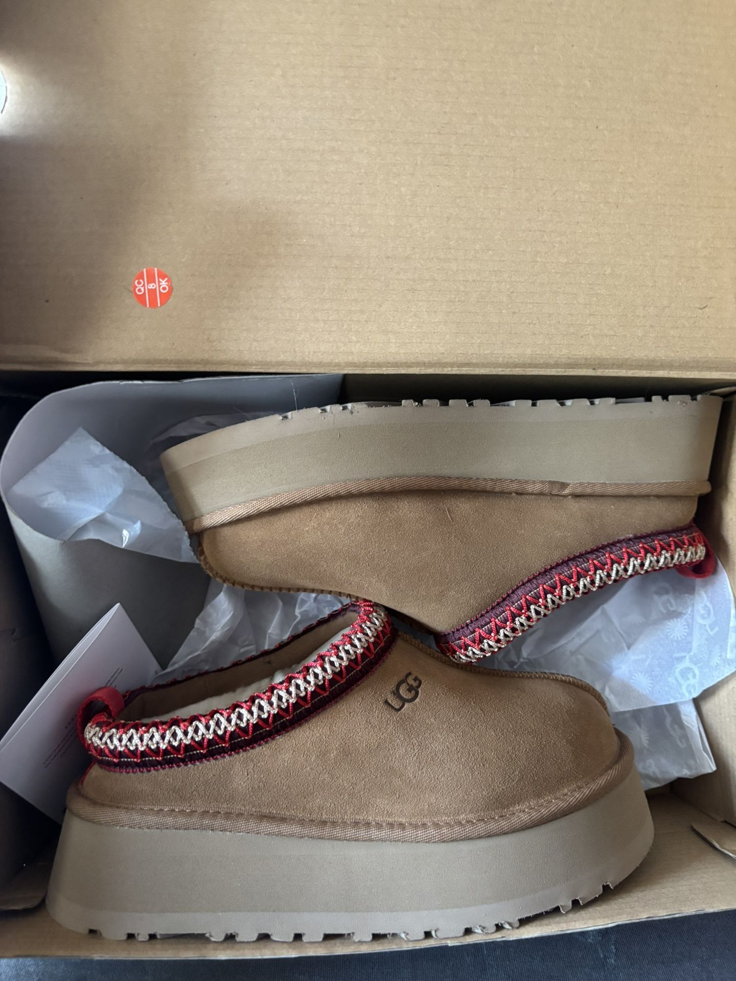 UGGS