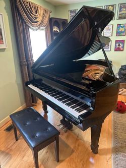 Yamaha baby grand piano for sale