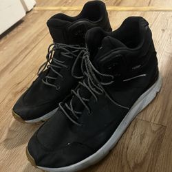 Northface Men’s Shoes Size 13