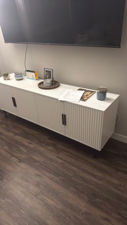White Entertainment Center / TV Stand