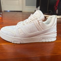 Louis Vuitton white trainers #louisvuitton #sneakers