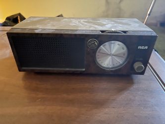Vintage RCA Radio