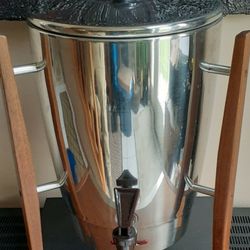 VINTAGE CHROME  MID CENTURY ATOMIC COFFEE MAKER PERCOLATOR