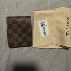 Louis Vuitton Men’s Slender Wallet