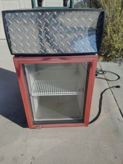 Mini fridge for drinks Rockstar edition