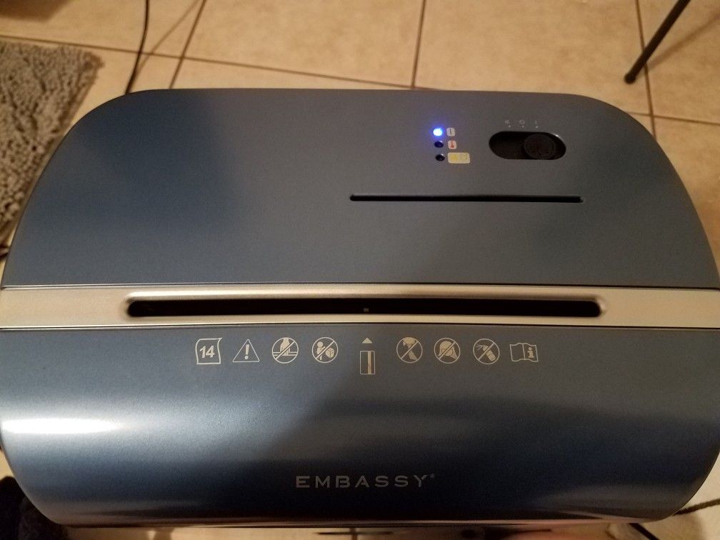 Embassy 14 page shredder.